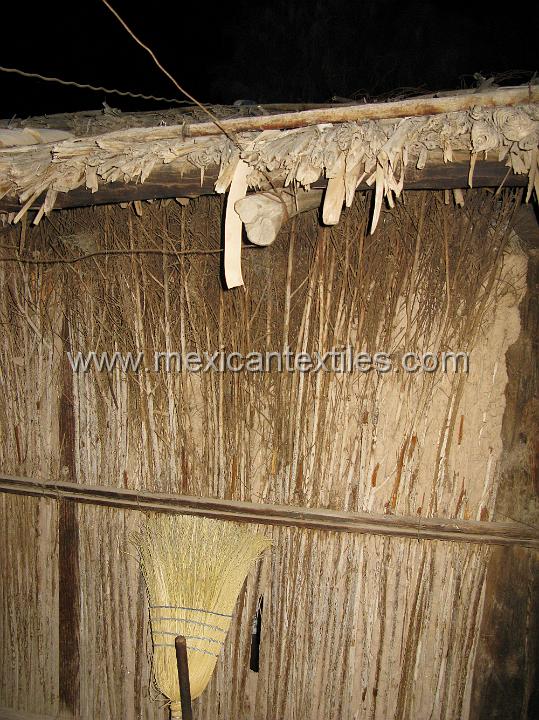 Cucapa Indigena reed wall.JPG - Reed home , typical of the old style of housing.